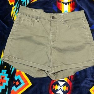 Women green high waisted size 8 shorts